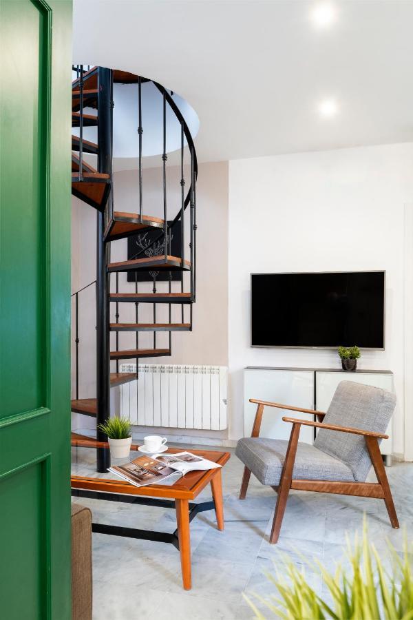 Apartamento Con Terraza En Sevilla Centro By Rent Me Екстериор снимка