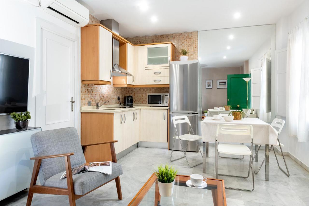 Apartamento Con Terraza En Sevilla Centro By Rent Me Екстериор снимка