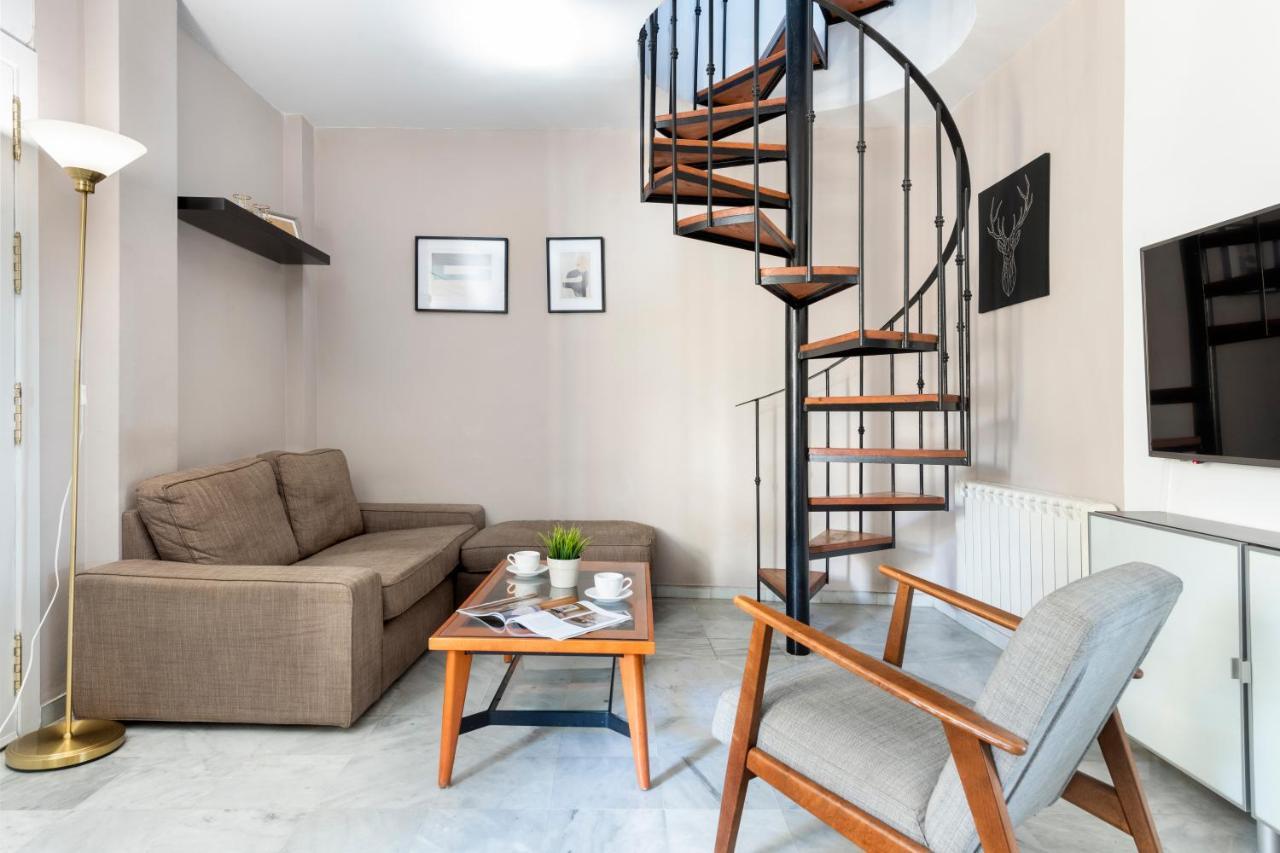 Apartamento Con Terraza En Sevilla Centro By Rent Me Екстериор снимка